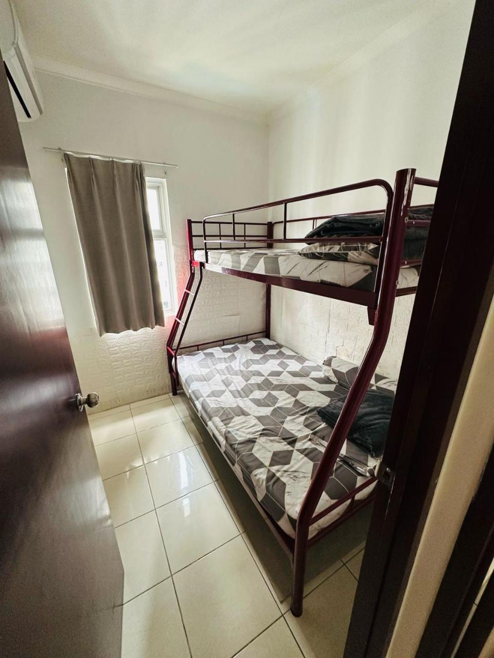 Appartement West Mgr2 - 2 Bedroom Jakarta